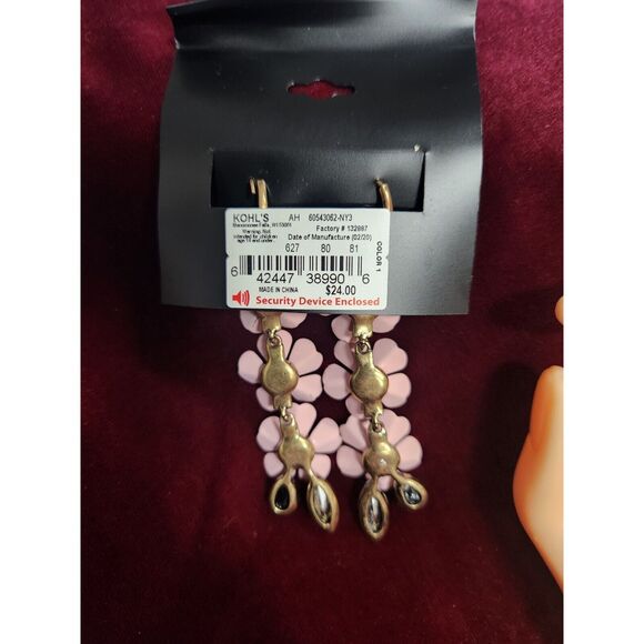 simply vera wang  Pink Floral Earrings &bracelet - Picture 4 of 8